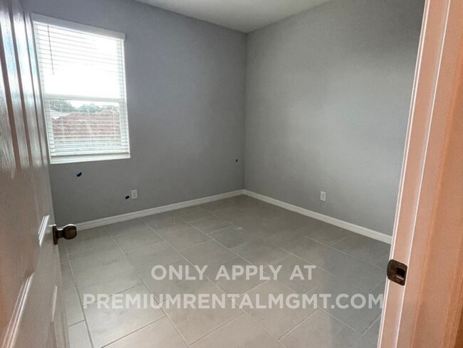 Building Photo - Wiregrass-1415 Grassland Ave St. Cloud, FL 34771