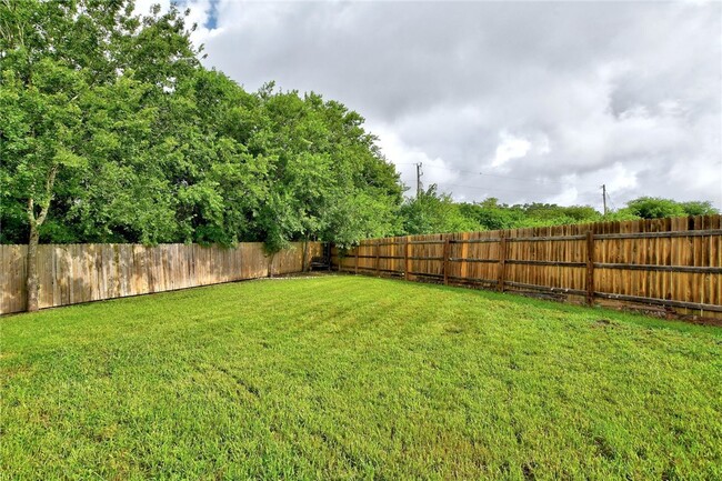 Building Photo - 217 Rafe Ct