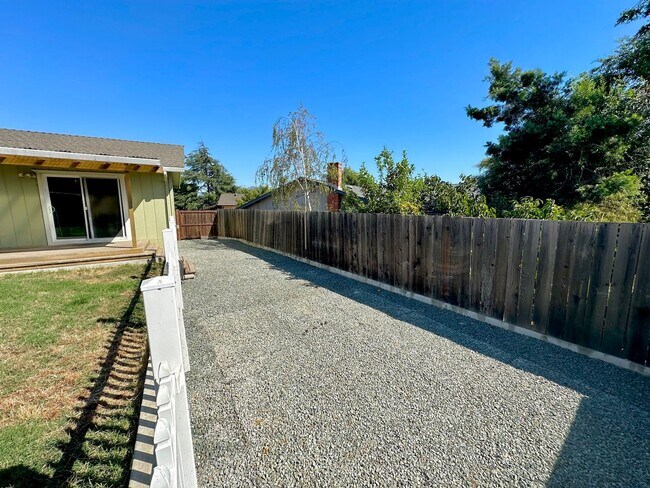 Building Photo - 3648 San Lisa Ct