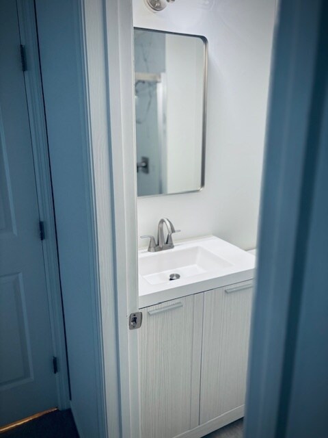 Building Photo - 743 Deering Rd