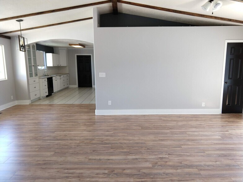 Building Photo - 14659 S 1690 W