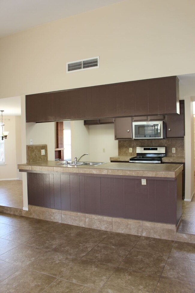 Building Photo - 3505 Huachuca Way