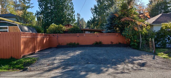 Building Photo - 3842 Idaho St