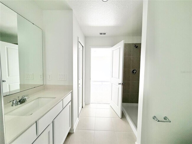 Building Photo - 3666 Hardman Dr