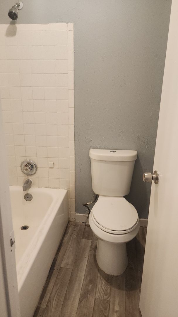 Building Photo - Large 2 Bed/2.5 Bath located on The Village Orlando