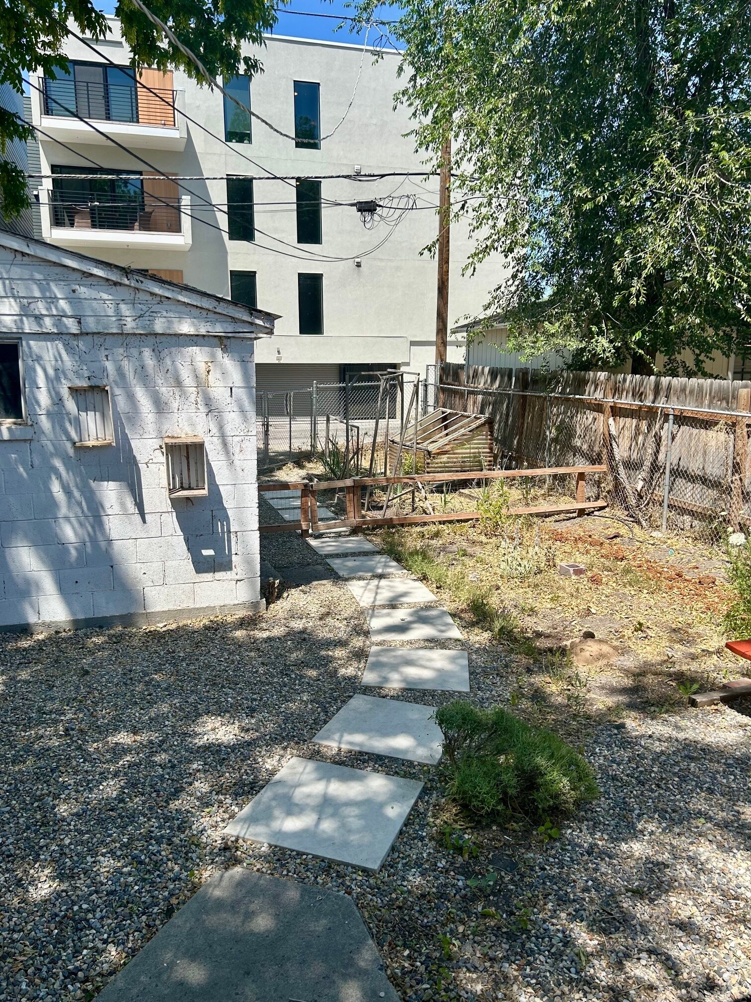 Garage - 814 S Jefferson St