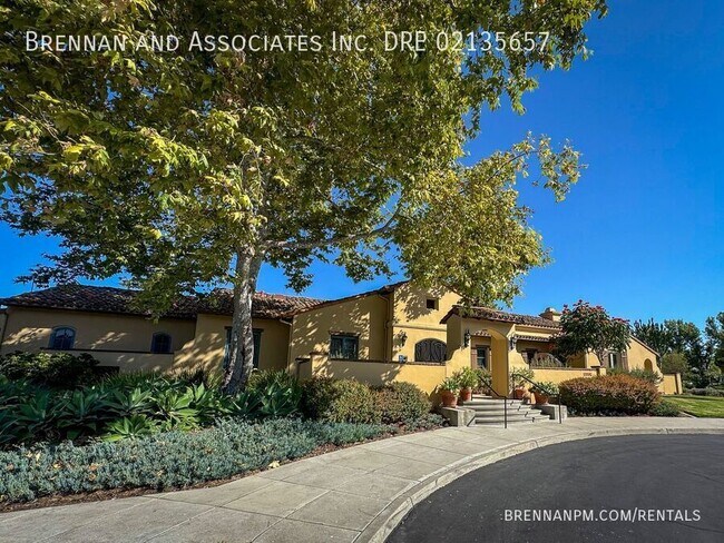 Building Photo - 1205 Stagecoach Trail Loop