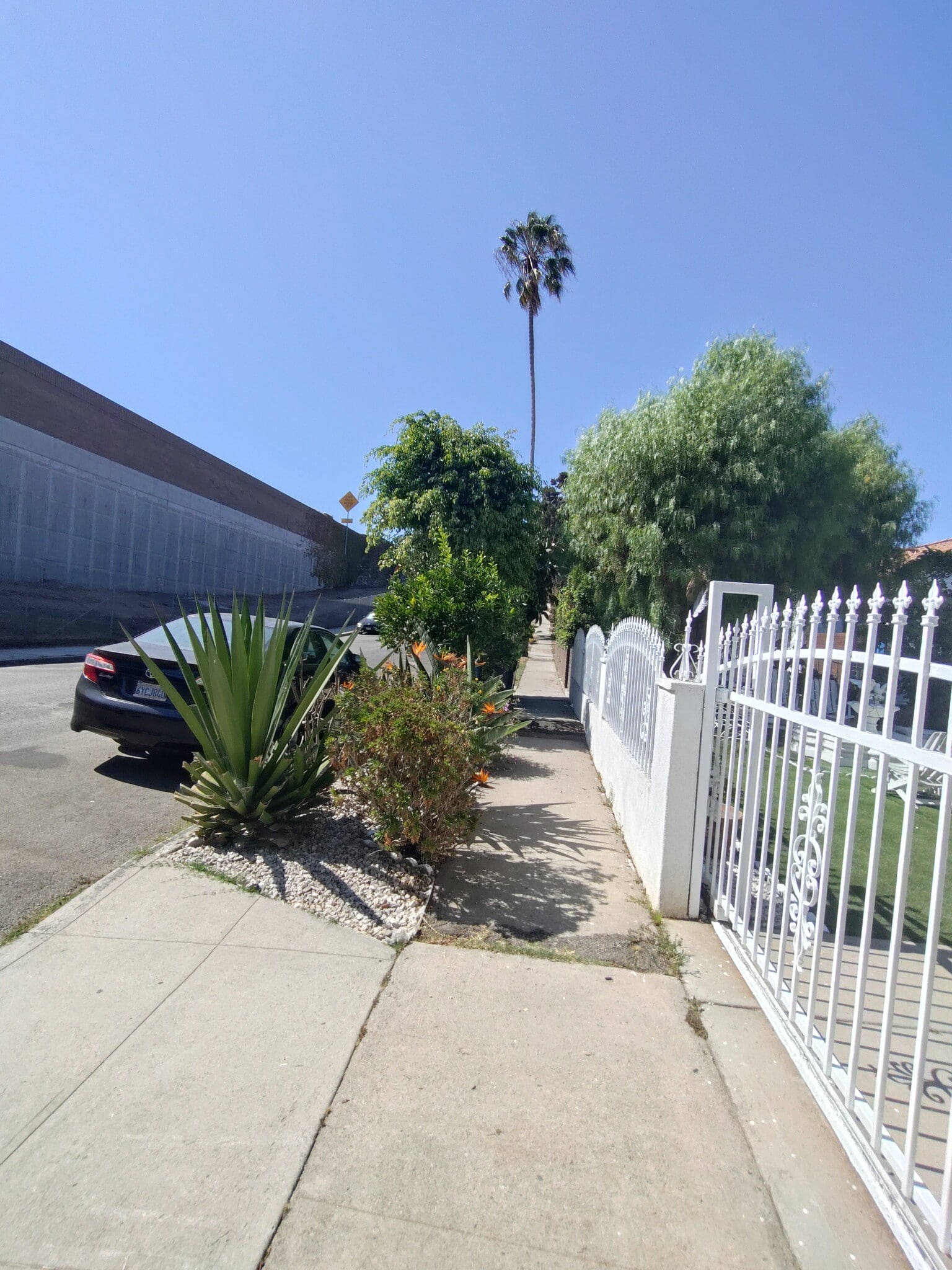 Building Photo - 3730 Tuller Ave