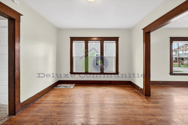 Building Photo - REMODELED 2 BEDROOM!! Move in Ready- Close to Cherry Hill
