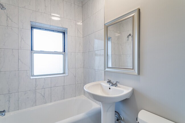 Bathroom - 603 Washington Blvd