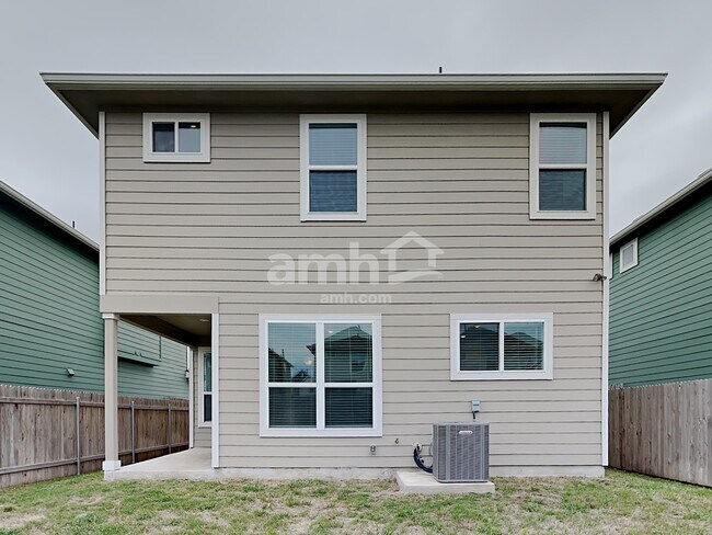 Building Photo - 2737 Wolfcreek