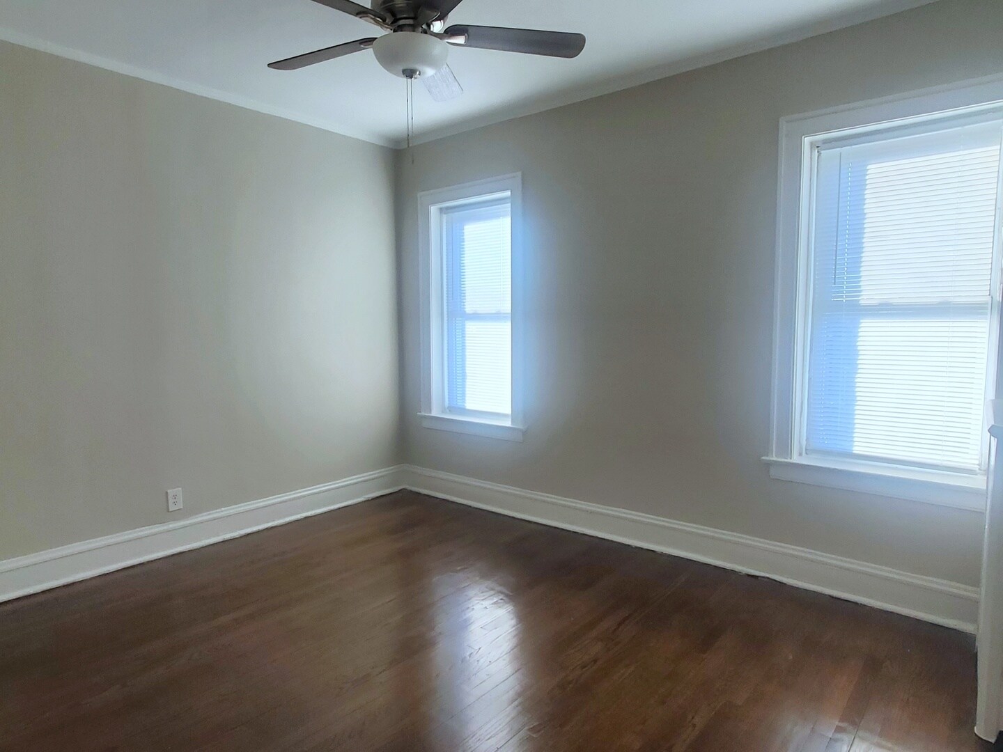 Building Photo - 8028 S Phillips Ave