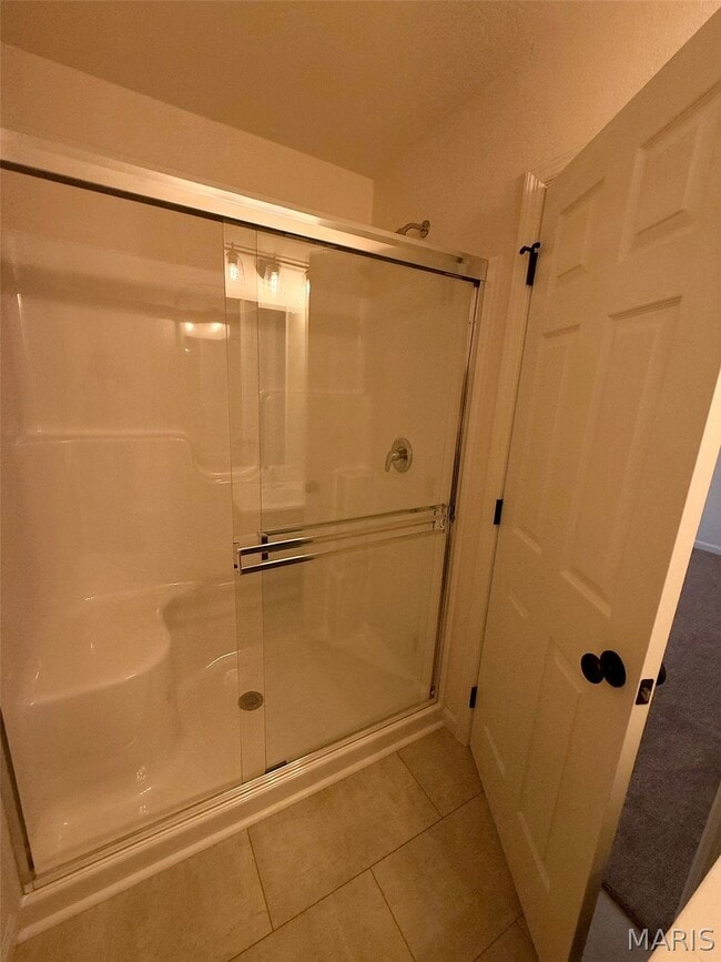 Building Photo - 9618 Maple St