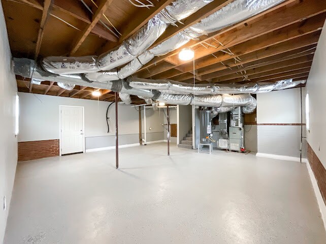 Building Photo - 3201 Spring Valley Dr