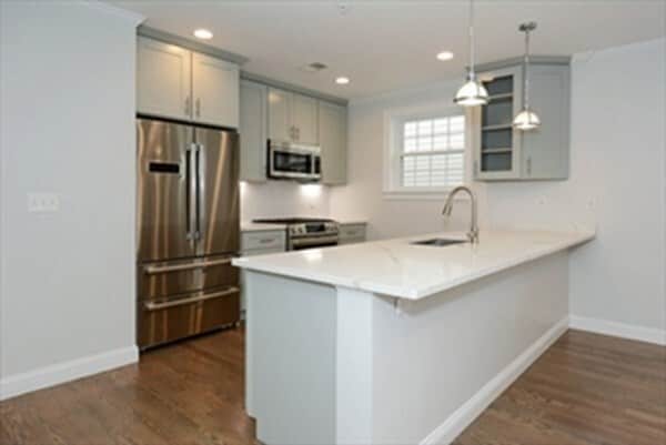 Building Photo - 47 Leyden St
