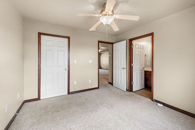 Building Photo - 1270 N Trinity Dr