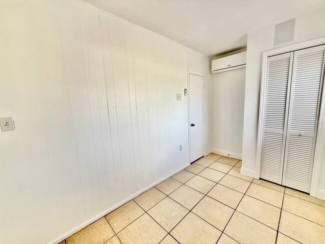 Building Photo - 1302 E New Orleans Ave