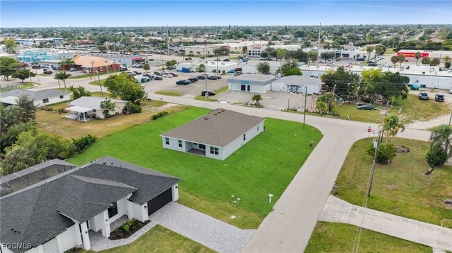 Building Photo - 1327 SE 16th Pl