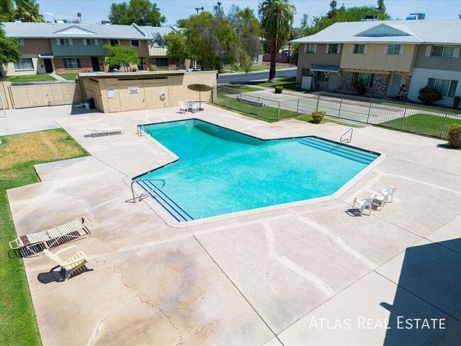 Building Photo - 3807 S Mill Ave