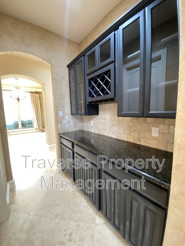 Building Photo - 129 Acorn Ln