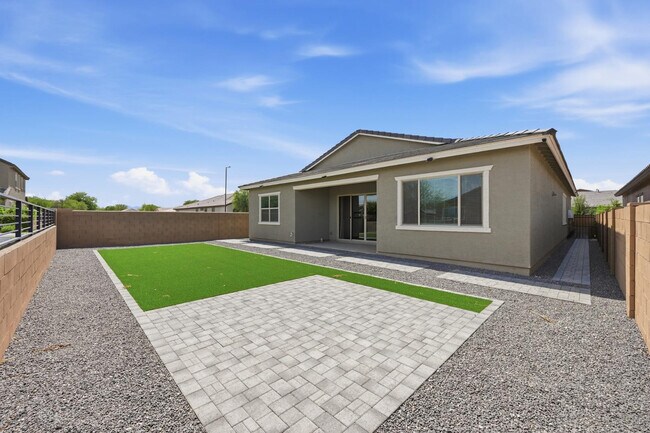 Building Photo - 4323 N 92nd Dr