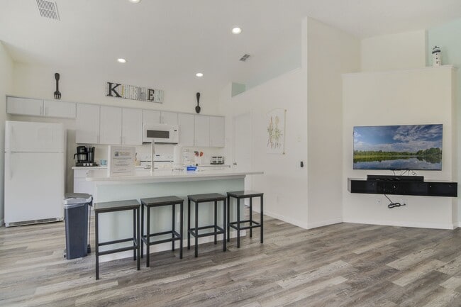 Building Photo - 2237 Wyndham Palms Way