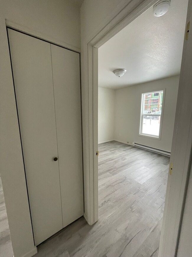 Building Photo - Whitefish- One Bedroom/One bath Brand New Remodel in Fourplex Monthly Rent $1,250.00