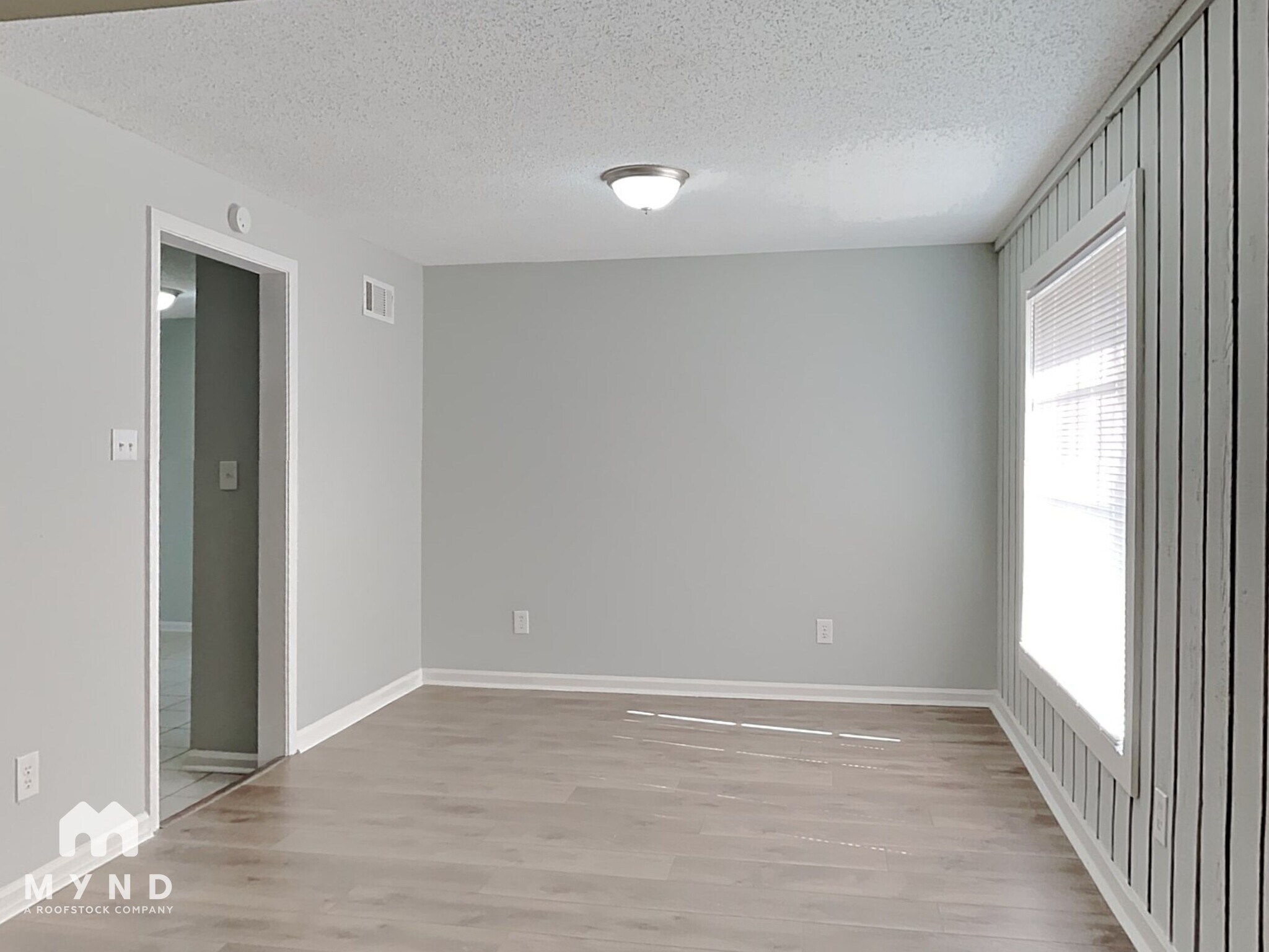 Building Photo - 6919 Glenwick Dr