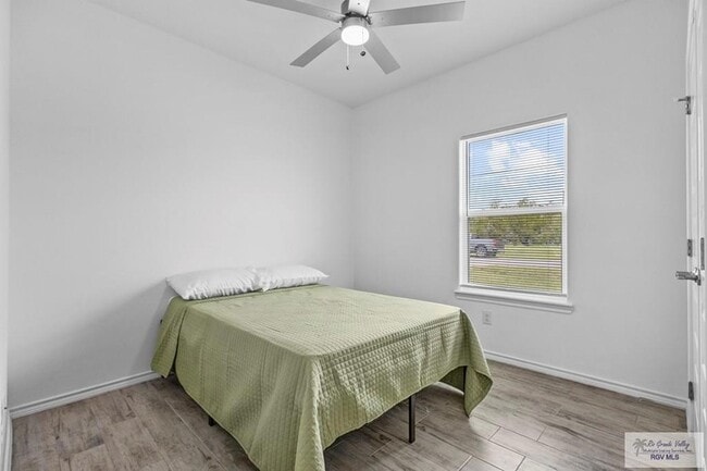 Building Photo - 422 Arroyo Ln