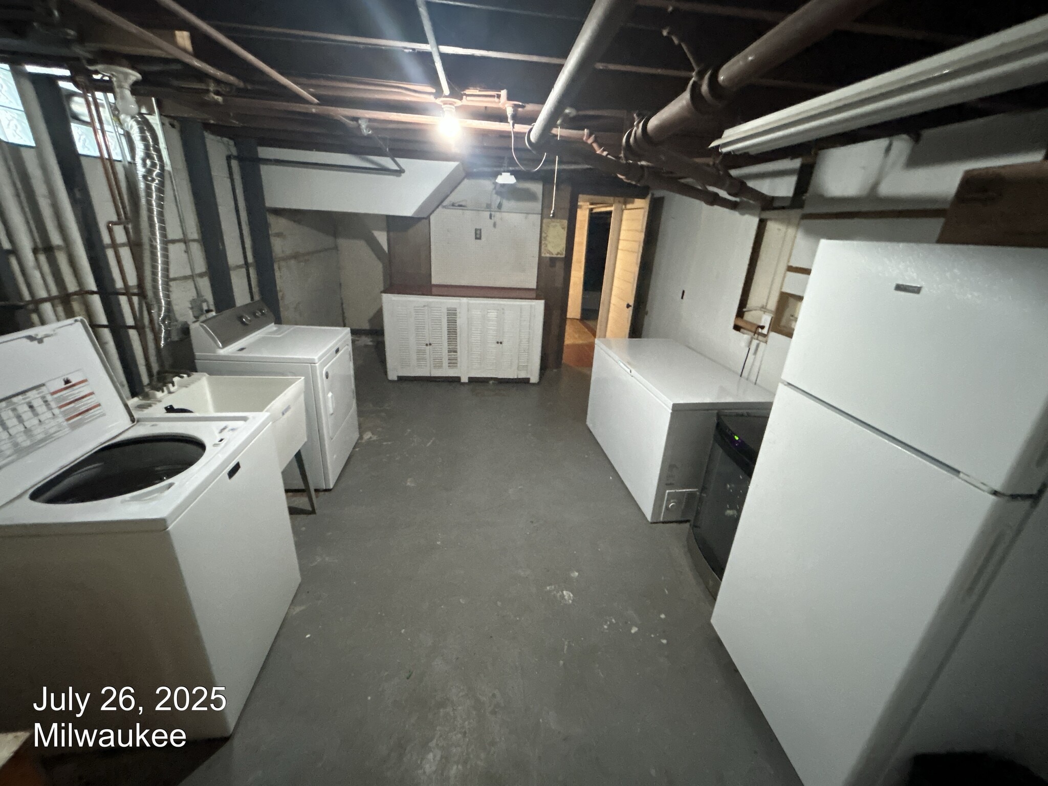 Building Photo - 3370 S Princeton Ave