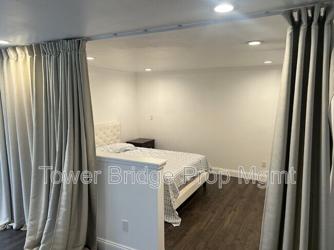 Building Photo - 3154 53rd St