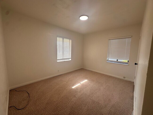 Building Photo - Completely Remodeled 4 Bedroom Home