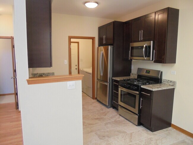Building Photo - 736 Big Timber Dr
