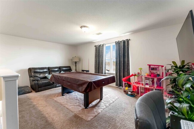 Building Photo - 2718 Regatta Ln
