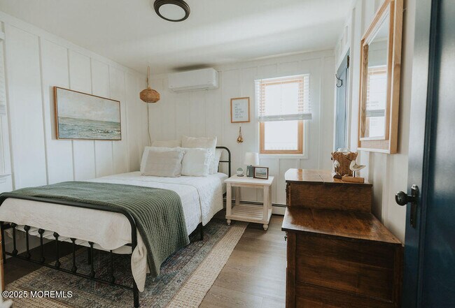 Building Photo - 35 12th Ave