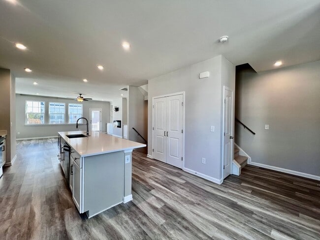 Building Photo - New Contruction Rental in the Reserve of Grassfield