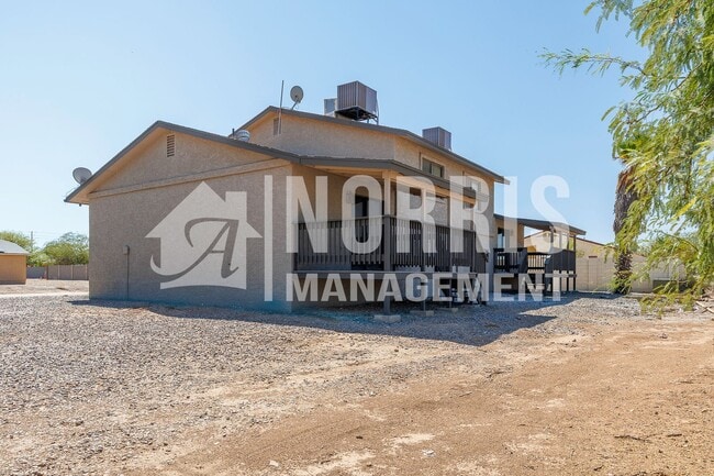 Building Photo - 15054 S Yava Rd
