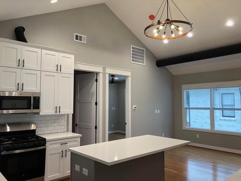 vaulted ceilings with central air throughout - 1928 Harold St