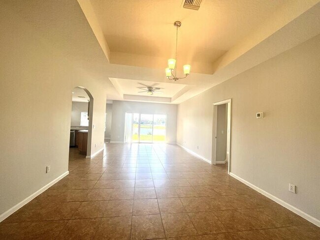Building Photo - 414 Fern Lake Dr