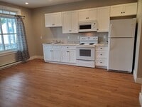 Building Photo - 632-634 Second St.