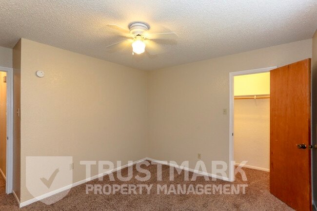 Building Photo - 2110 El Dorado Dr