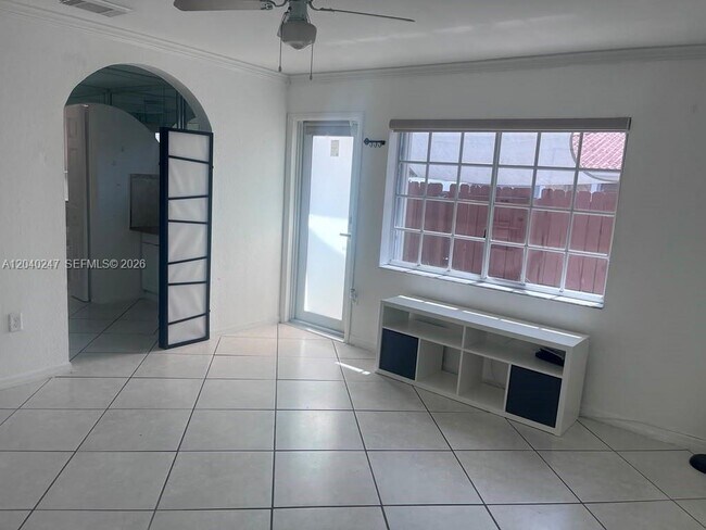 Building Photo - 1607 SW 136th Pl