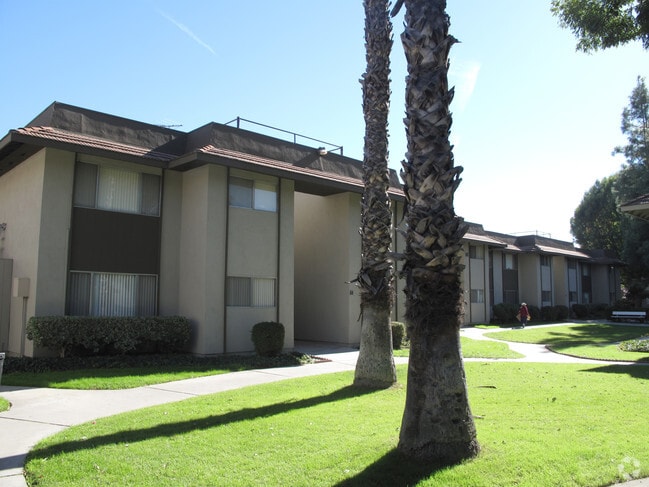 Building Photo - Sherman Way Biltmore