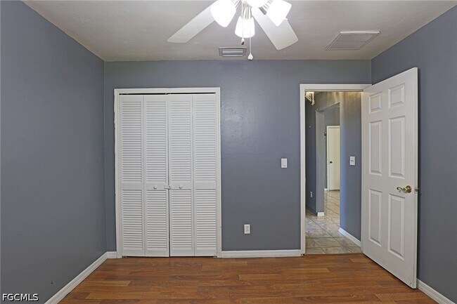 Building Photo - 3818 SW 7th Pl