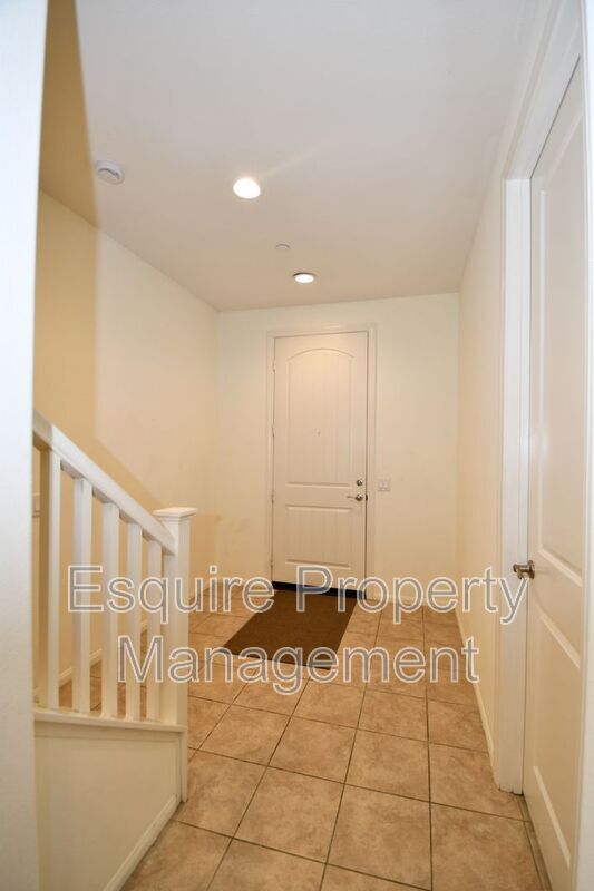Building Photo - 433 Castiano St