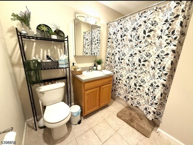 Building Photo - 189 Sunshine Dr