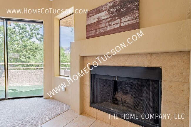 Building Photo - Short Term Furnished Foothills Condo 5675 N Camino Esplendora-2211