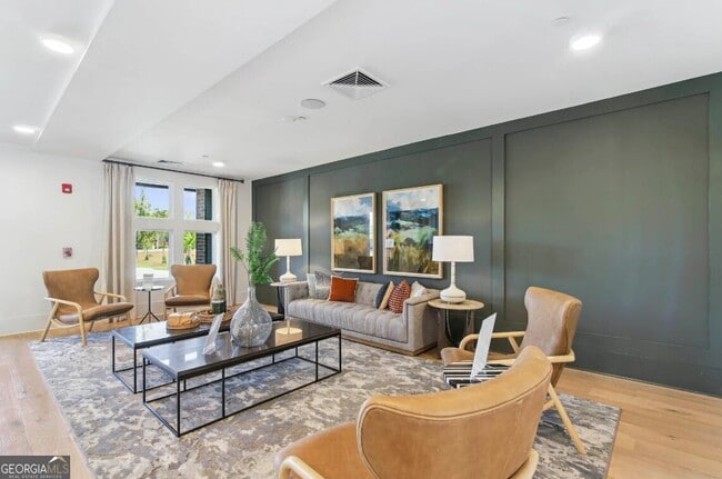 Building Photo - 550 Webb Gin House Rd