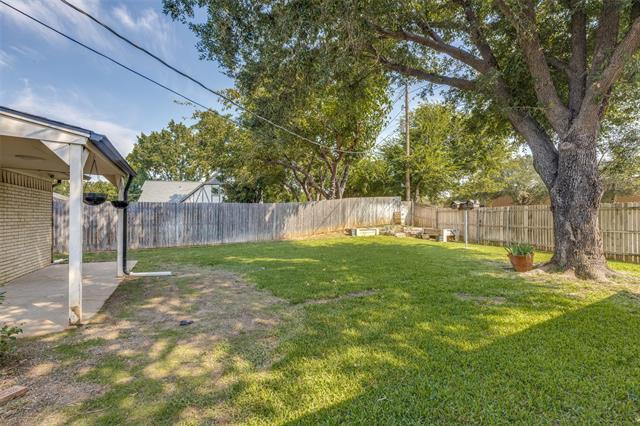 Building Photo - 1821 E Cedar Elm Dr