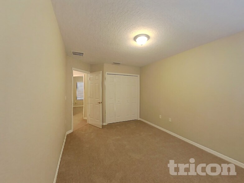 Building Photo - 3455 Oak Brook Ln